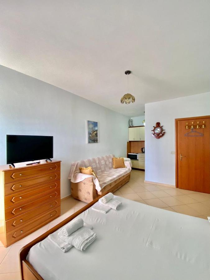 Caramel Sun Studios Apts Sarande Ngoại thất bức ảnh