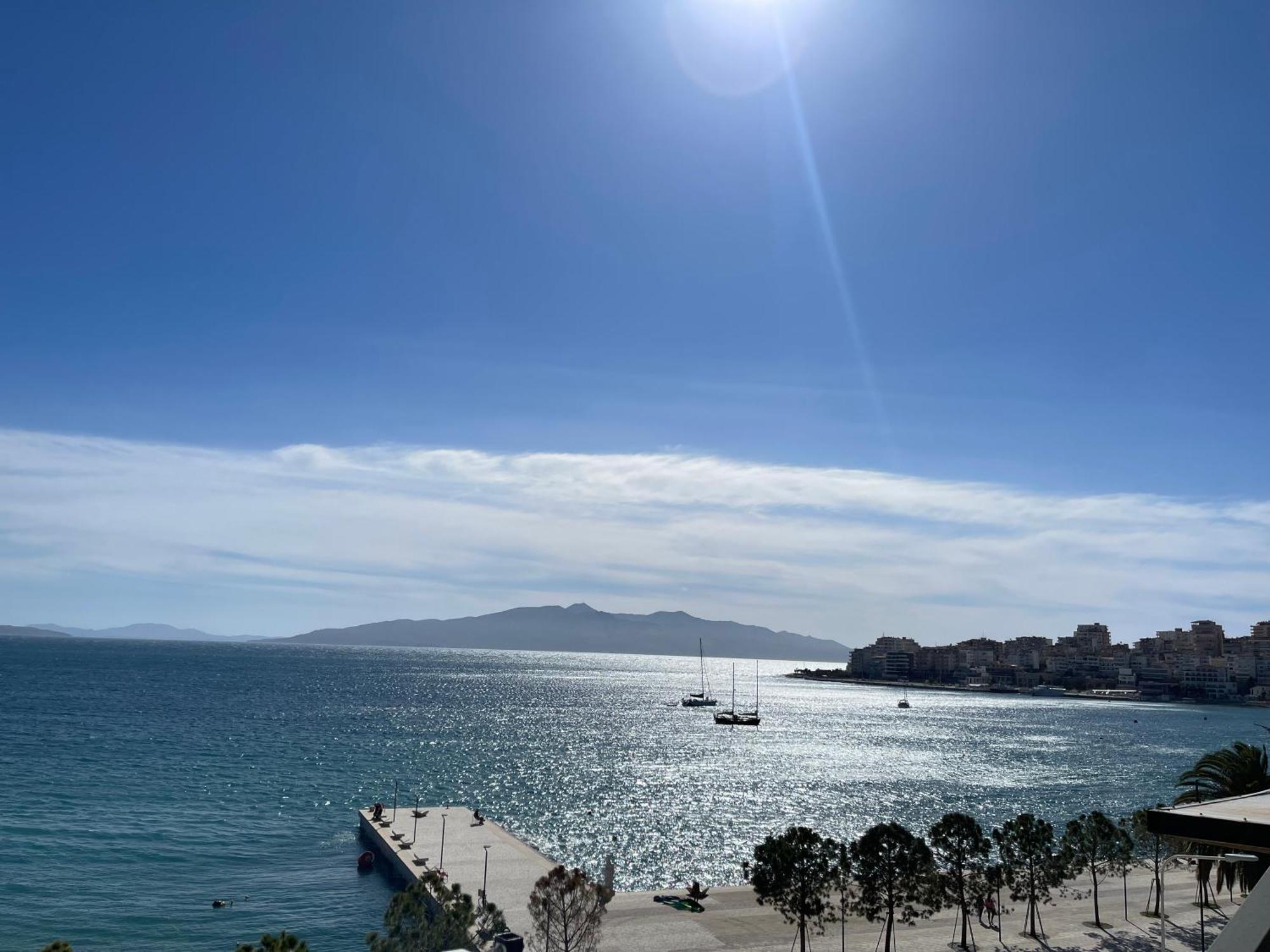 Caramel Sun Studios Apts Sarande Ngoại thất bức ảnh