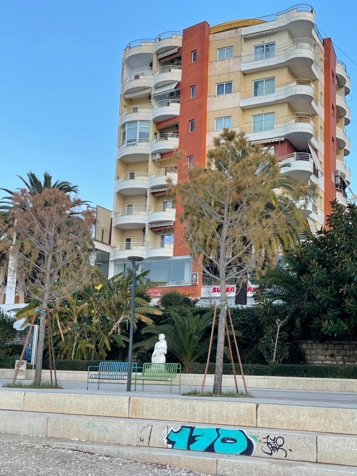 Caramel Sun Studios Apts Sarande Ngoại thất bức ảnh